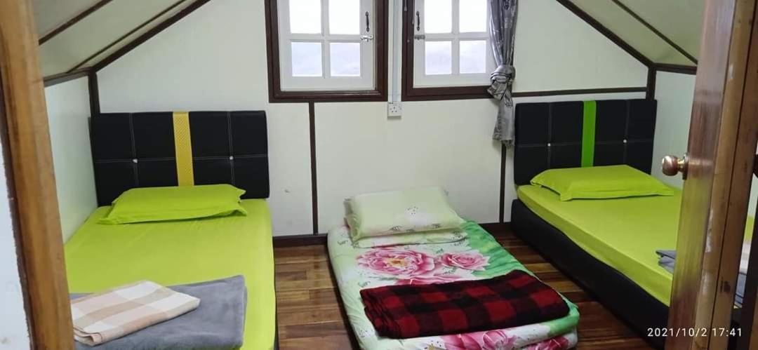 Dongorit Cabin House 1 Kundasang Exterior photo